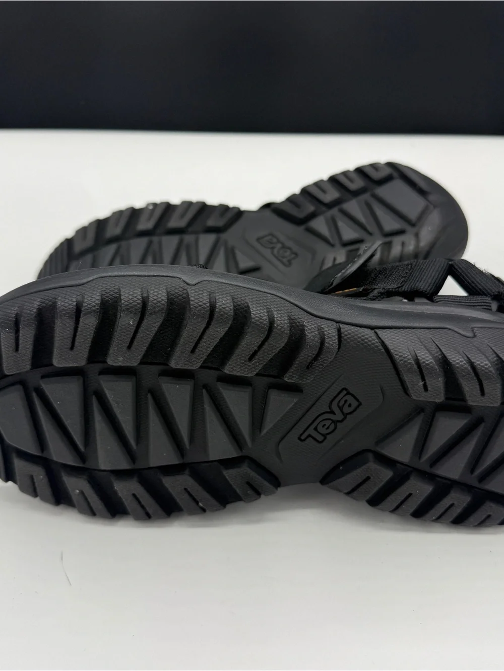 Teva Black Hurricane XLT 2 Women’s Strappy Outdoor Sandal 7 - Picture 5 of 7